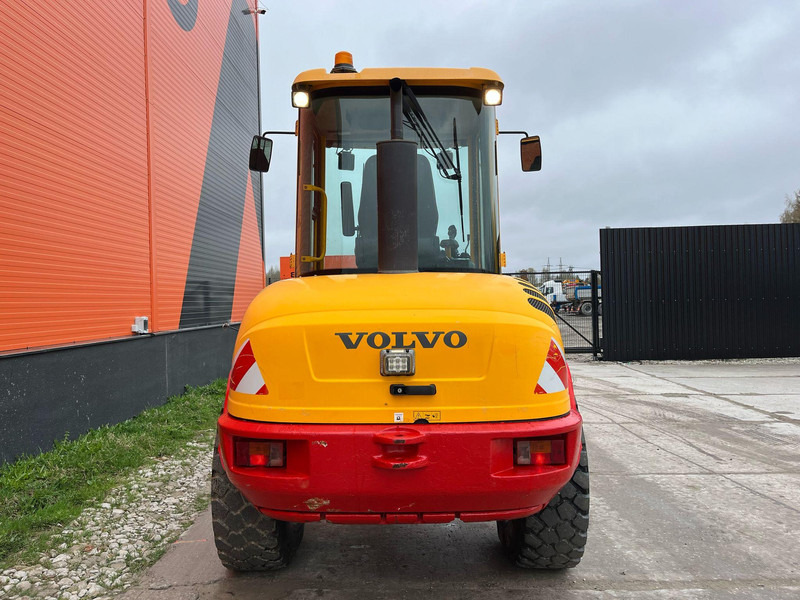 Wheel loader Volvo L 30 B-Z/X 4x4 AC / QUICK COUPLER / BUCKET + FORKS: picture 8