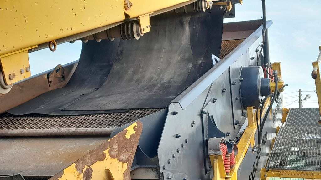 KEESTRACK Explorer 1800 - Screener: picture 5 KEESTRACK Explorer 1800 - Screener: picture 5