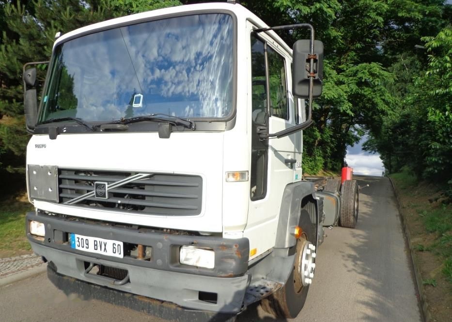 Volvo FL 19.250 - Cab chassis truck: picture 1 Volvo FL 19.250 - Cab chassis truck: picture 1