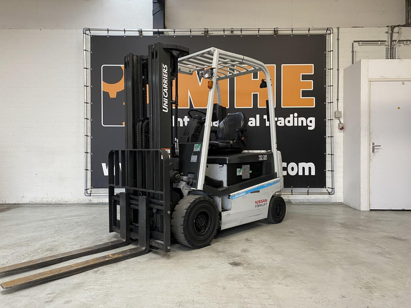 UniCarriers 1Q1L25Q - Electric forklift: picture 3 UniCarriers 1Q1L25Q - Electric forklift: picture 3