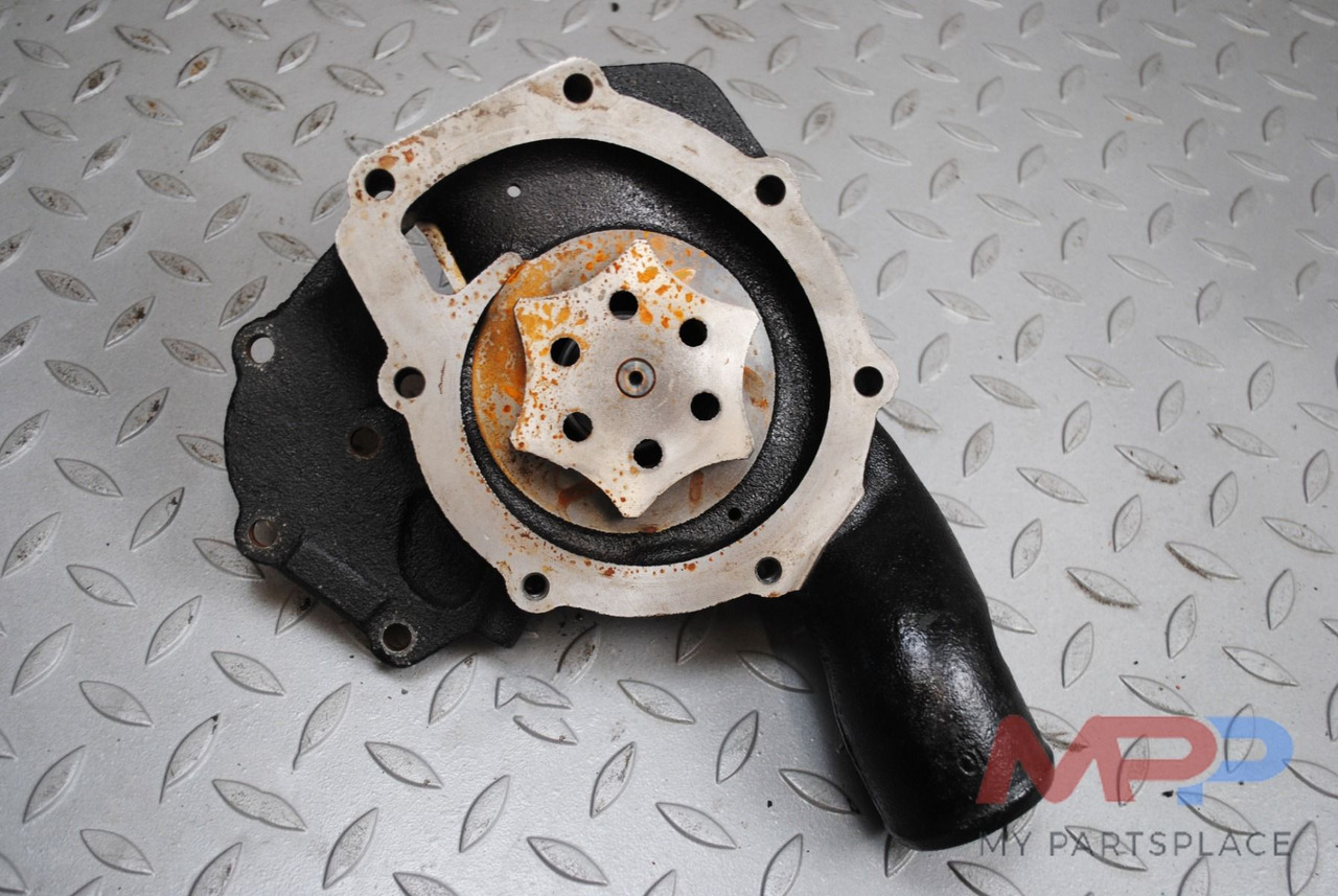 Perkins Waterpomp Perkins 1104 - Engine and parts: picture 1 Perkins Waterpomp Perkins 1104 - Engine and parts: picture 1