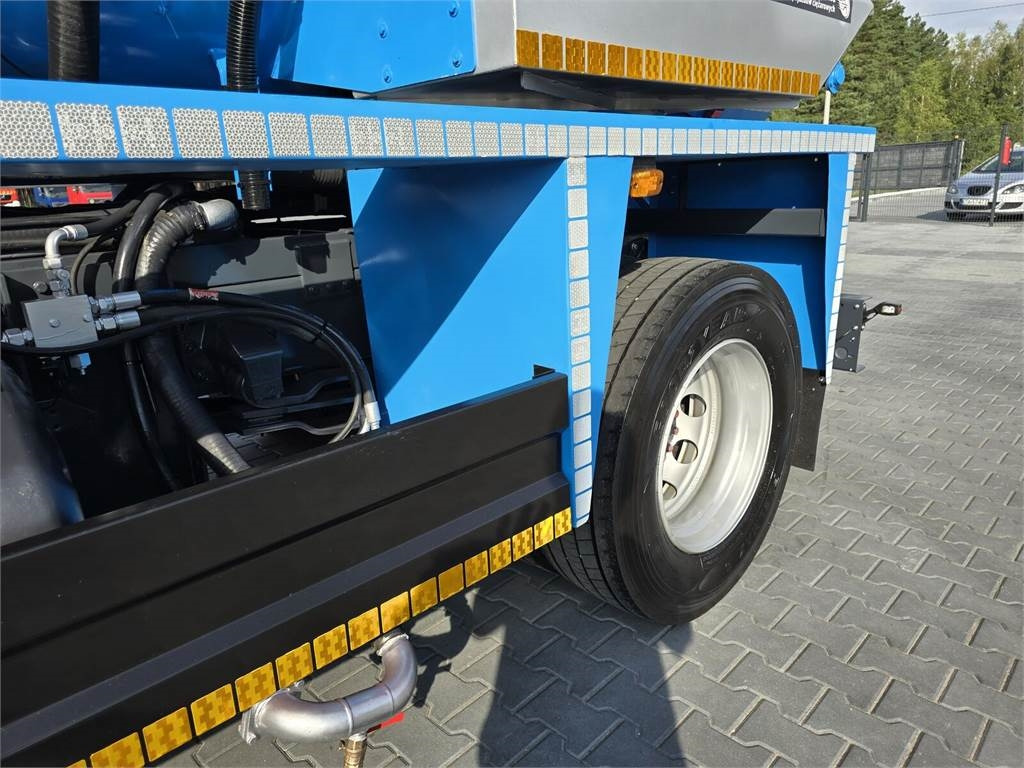 Vacuum truck DAF WHALE: picture 13 Vacuum truck DAF WHALE: picture 13