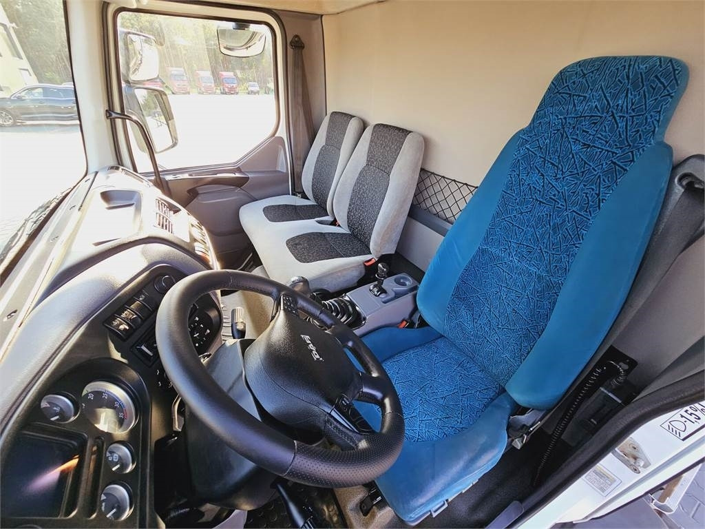 Vacuum truck DAF WUKO SCK-4HW for collecting waste liquid separator: picture 34 Vacuum truck DAF WUKO SCK-4HW for collecting waste liquid separator: picture 34