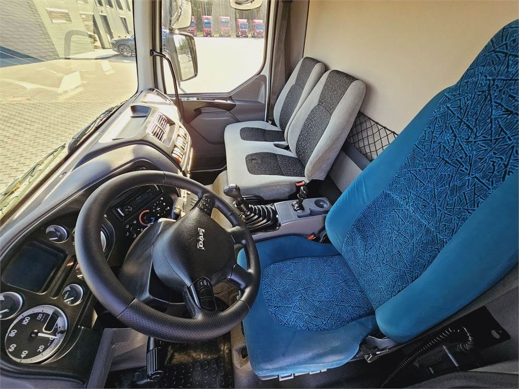 Vacuum truck DAF WUKO SCK-4HW for collecting waste liquid separator: picture 33 Vacuum truck DAF WUKO SCK-4HW for collecting waste liquid separator: picture 33