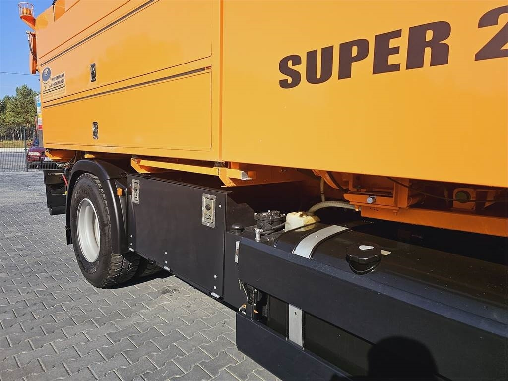 Vacuum truck MAN SUPER 2000 4x2 WUKO RECYKLING for collecting liqui: picture 20