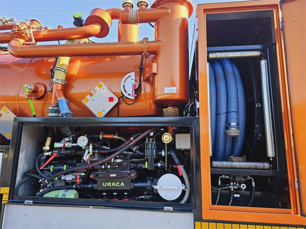 Vacuum truck MAN WUKO KROLL ADR COMBI FOR SEWER CLEANING: picture 28