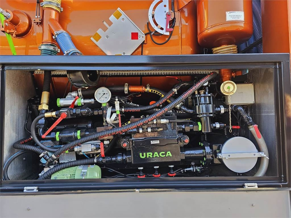 Vacuum truck MAN WUKO KROLL ADR COMBI FOR SEWER CLEANING: picture 25