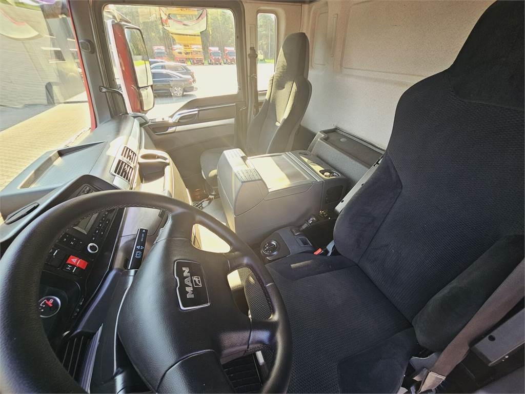 Leasing of  MAN WUKO LARSEN MAN WUKO LARSEN: picture 32