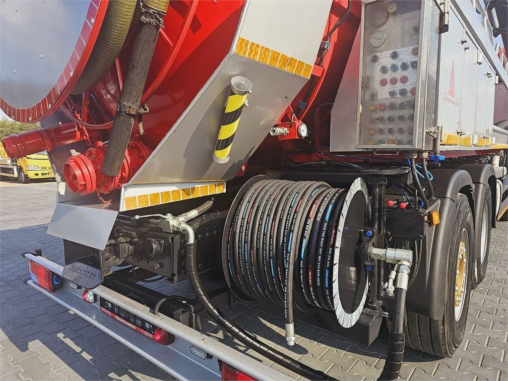 Leasing of  MAN WUKO LARSEN MAN WUKO LARSEN: picture 18