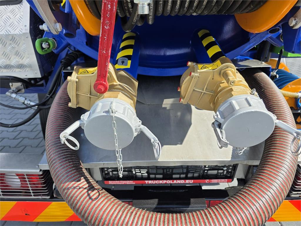 Vacuum truck Mitsubishi ROM KOKS SMART COMBI WUKO HOT WATER FOR CLEANING S: picture 16 Vacuum truck Mitsubishi ROM KOKS SMART COMBI WUKO HOT WATER FOR CLEANING S: picture 16