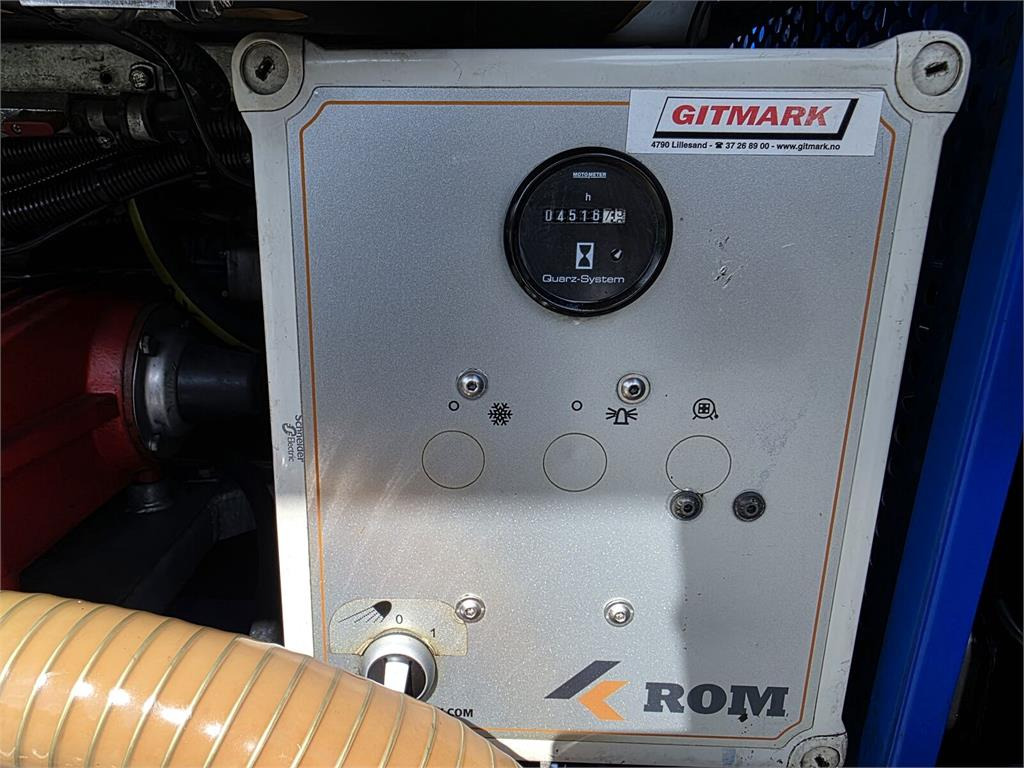 Vacuum truck Mitsubishi ROM KOKS SMART COMBI WUKO HOT WATER FOR CLEANING S: picture 24 Vacuum truck Mitsubishi ROM KOKS SMART COMBI WUKO HOT WATER FOR CLEANING S: picture 24