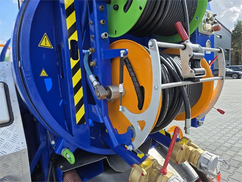 Vacuum truck Mitsubishi ROM KOKS SMART COMBI WUKO HOT WATER FOR CLEANING S: picture 14 Vacuum truck Mitsubishi ROM KOKS SMART COMBI WUKO HOT WATER FOR CLEANING S: picture 14