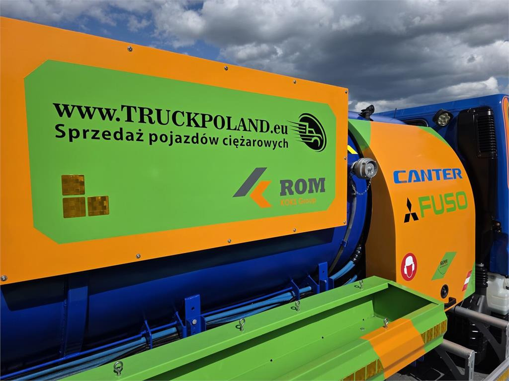 Vacuum truck Mitsubishi ROM KOKS SMART COMBI WUKO HOT WATER FOR CLEANING S: picture 21 Vacuum truck Mitsubishi ROM KOKS SMART COMBI WUKO HOT WATER FOR CLEANING S: picture 21