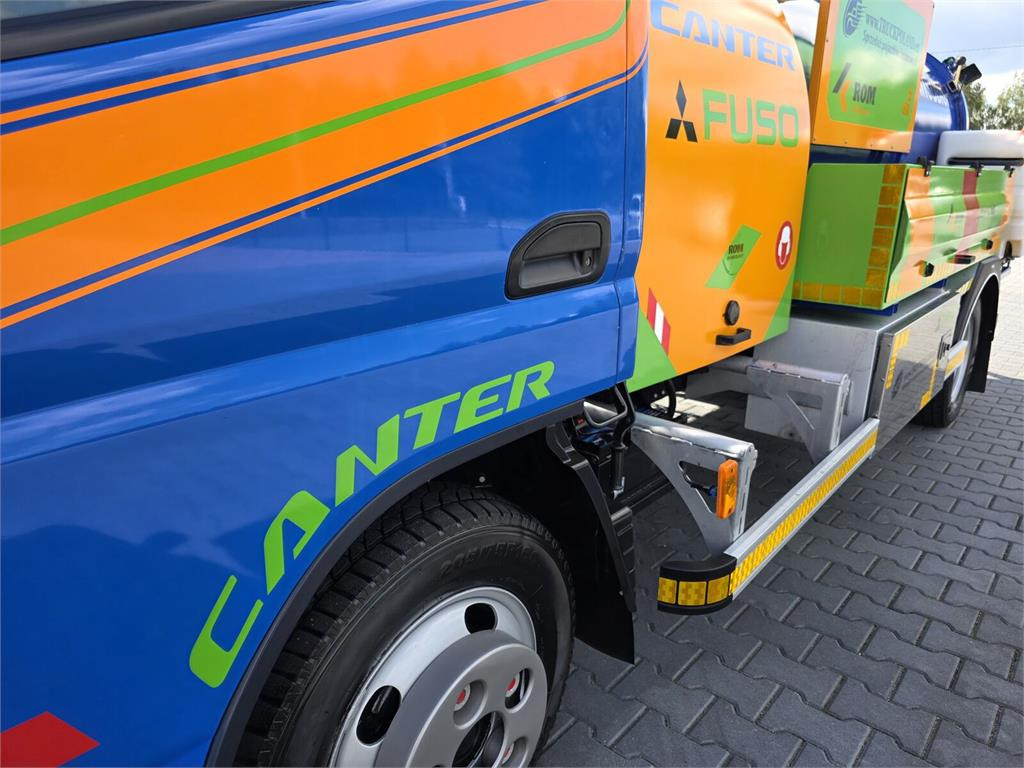 Vacuum truck Mitsubishi ROM KOKS SMART COMBI WUKO HOT WATER FOR CLEANING S: picture 8 Vacuum truck Mitsubishi ROM KOKS SMART COMBI WUKO HOT WATER FOR CLEANING S: picture 8