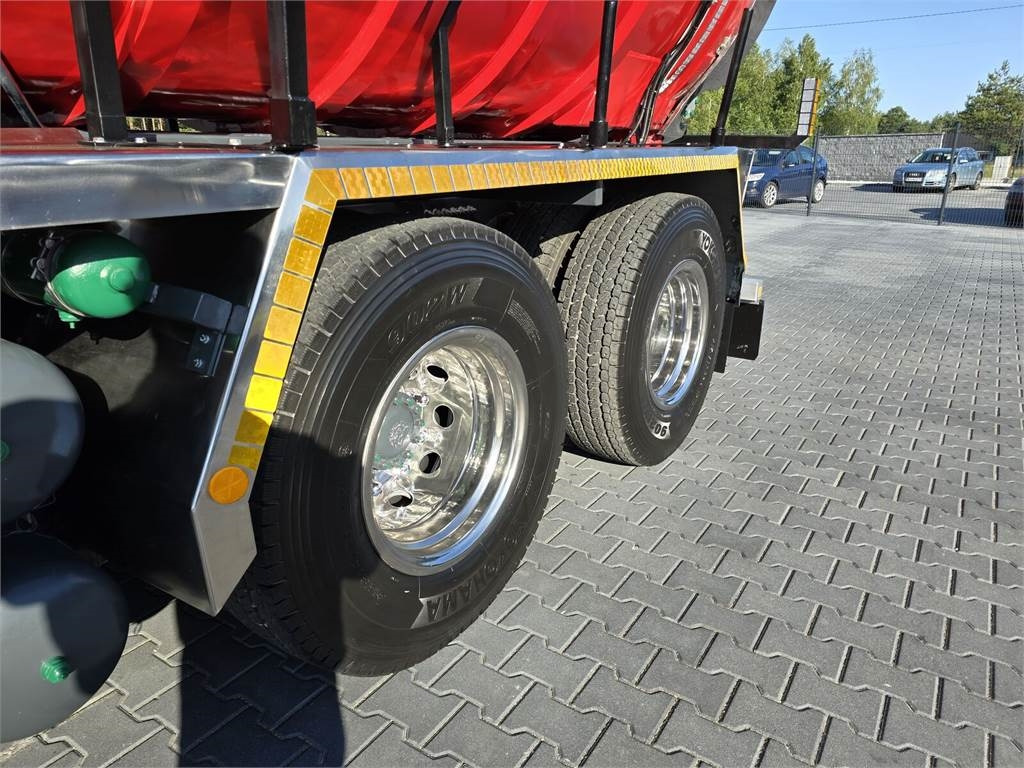 Vacuum truck Volvo Disab Centurion vacuum suction loader: picture 12