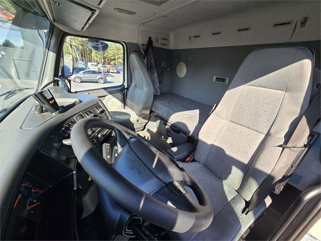 Vacuum truck Volvo Disab Centurion vacuum suction loader: picture 28