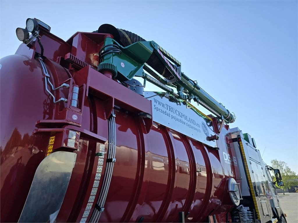 Vacuum truck Volvo Disab Centurion vacuum suction loader: picture 16