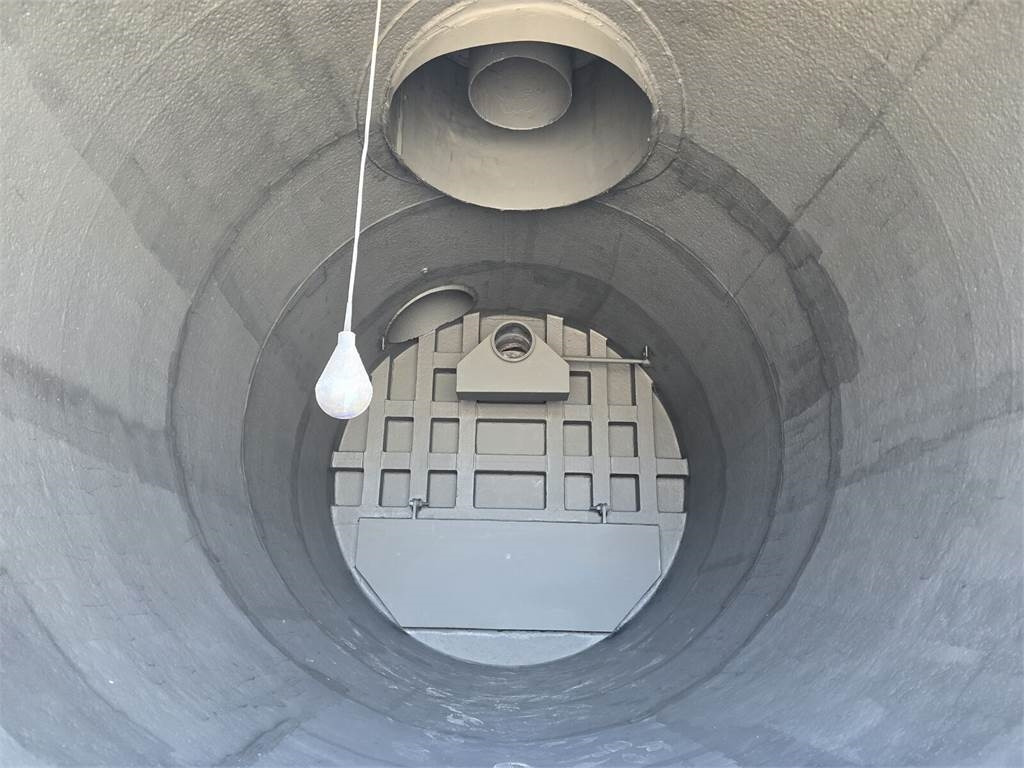 Vacuum truck Volvo Disab Centurion vacuum suction loader: picture 22 Vacuum truck Volvo Disab Centurion vacuum suction loader: picture 22