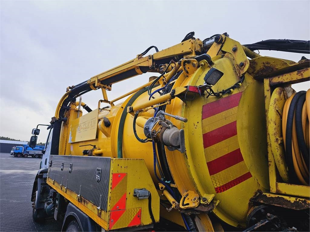 Vacuum truck Volvo FULLER TANKERS 2008 WUKO for collecting liquid was: picture 15 Vacuum truck Volvo FULLER TANKERS 2008 WUKO for collecting liquid was: picture 15