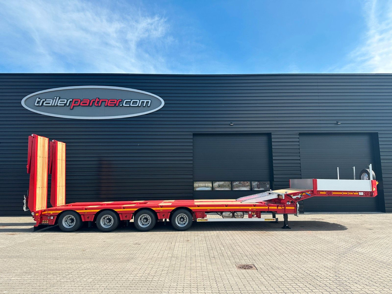 Faymonville 4 achs tieflader / Hydr. Verbreiterung / L-AUMV - Low loader semi-trailer: picture 1 Faymonville 4 achs tieflader / Hydr. Verbreiterung / L-AUMV - Low loader semi-trailer: picture 1