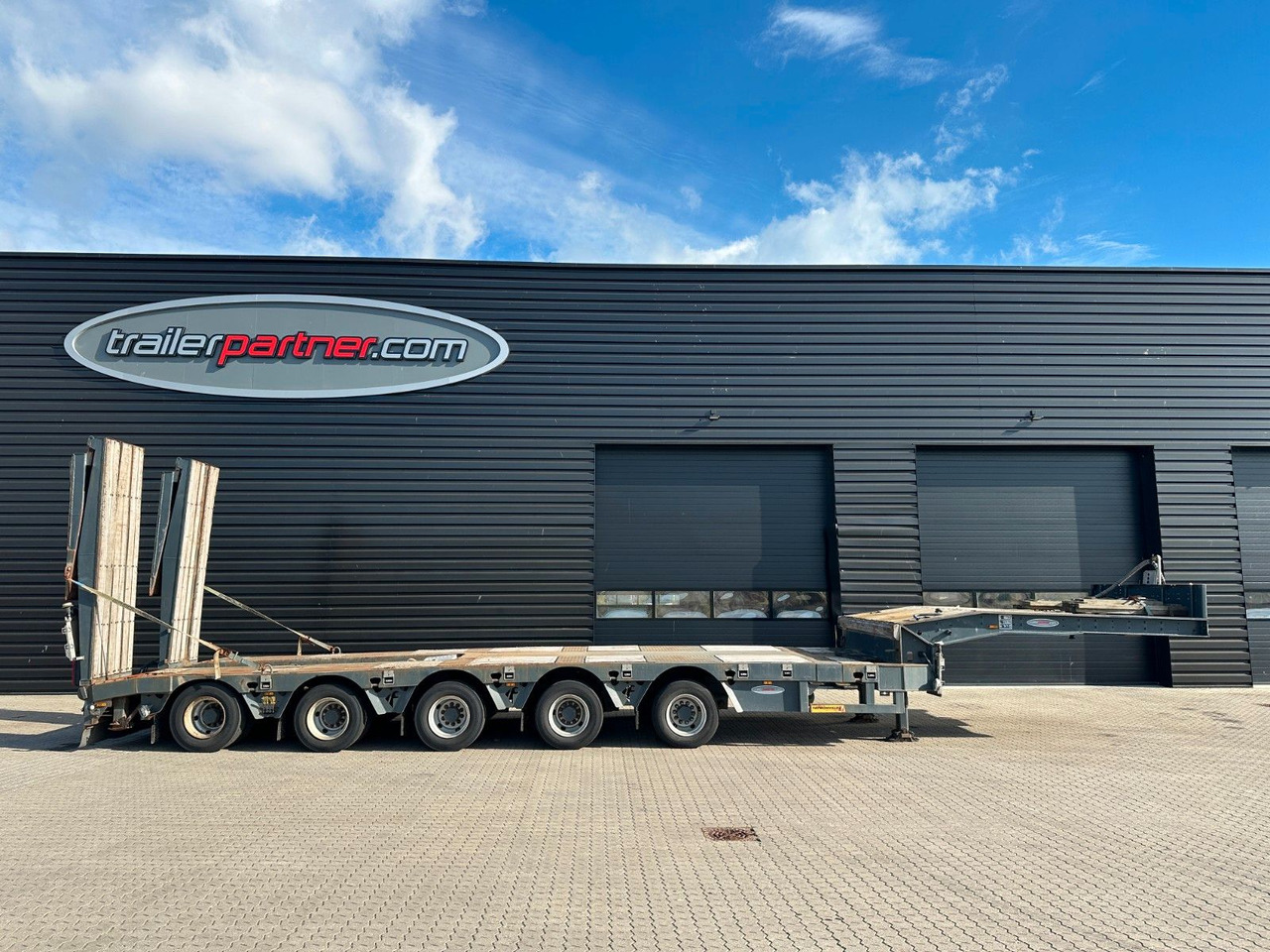 Faymonville 5 achs tieflader / ausziehbar / rampen - Low loader semi-trailer: picture 1 Faymonville 5 achs tieflader / ausziehbar / rampen - Low loader semi-trailer: picture 1