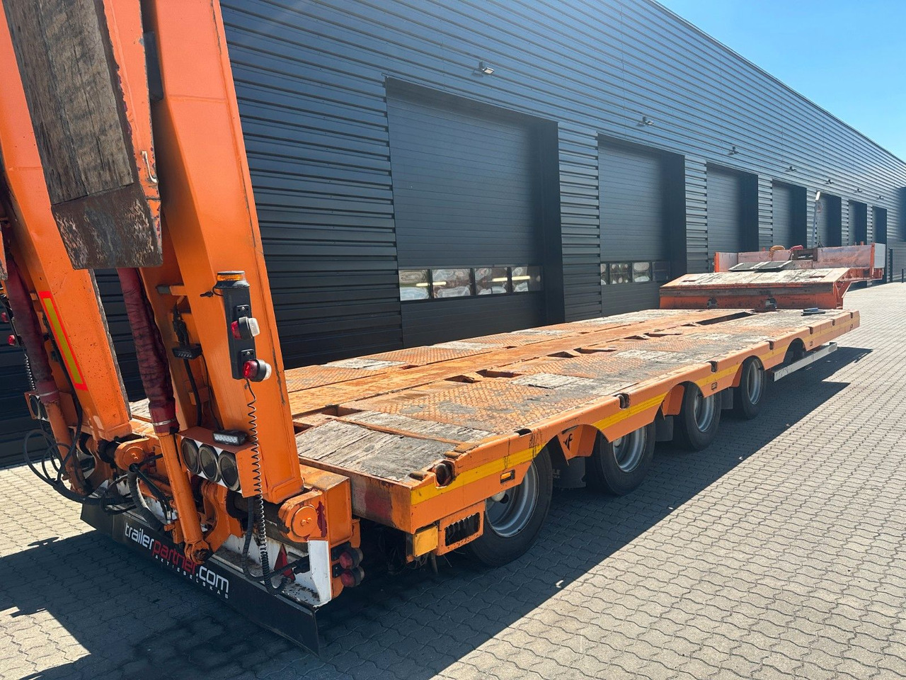 Low loader semi-trailer Faymonville Multimax 4 achs tieflader / Hydr. verbretiterung Faymonville Multimax 4 achs tieflader / Hydr. verbretiterung: picture 11 Low loader semi-trailer Faymonville Multimax 4 achs tieflader / Hydr. verbretiterung Faymonville Multimax 4 achs tieflader / Hydr. verbretiterung: picture 11
