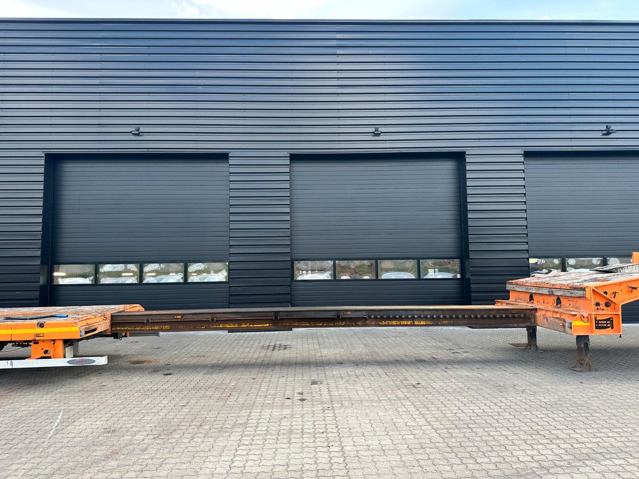 Low loader semi-trailer Faymonville Multimax 4 achs tieflader / Hydr. verbretiterung Faymonville Multimax 4 achs tieflader / Hydr. verbretiterung: picture 7 Low loader semi-trailer Faymonville Multimax 4 achs tieflader / Hydr. verbretiterung Faymonville Multimax 4 achs tieflader / Hydr. verbretiterung: picture 7