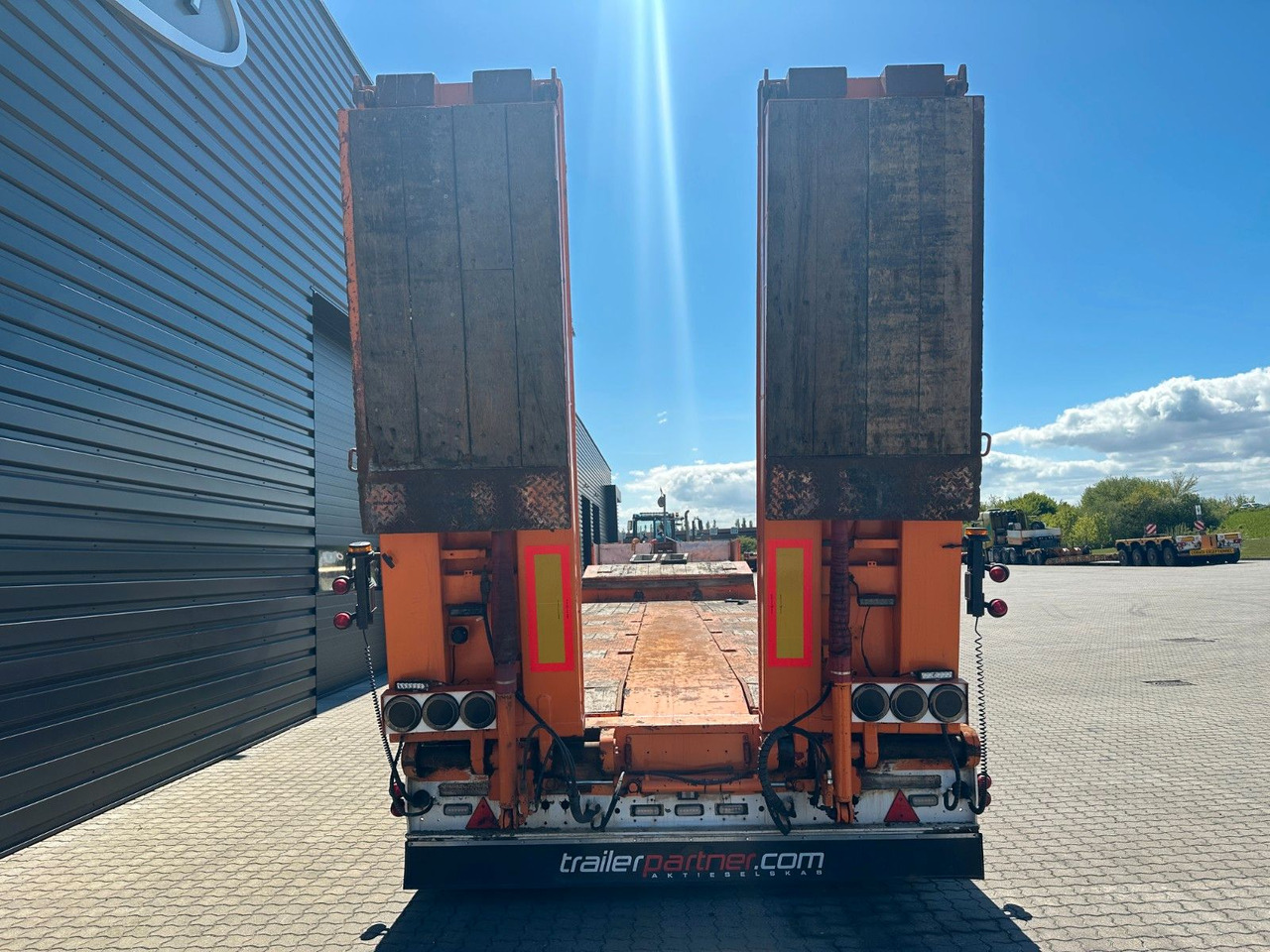 Low loader semi-trailer Faymonville Multimax 4 achs tieflader / Hydr. verbretiterung Faymonville Multimax 4 achs tieflader / Hydr. verbretiterung: picture 15 Low loader semi-trailer Faymonville Multimax 4 achs tieflader / Hydr. verbretiterung Faymonville Multimax 4 achs tieflader / Hydr. verbretiterung: picture 15