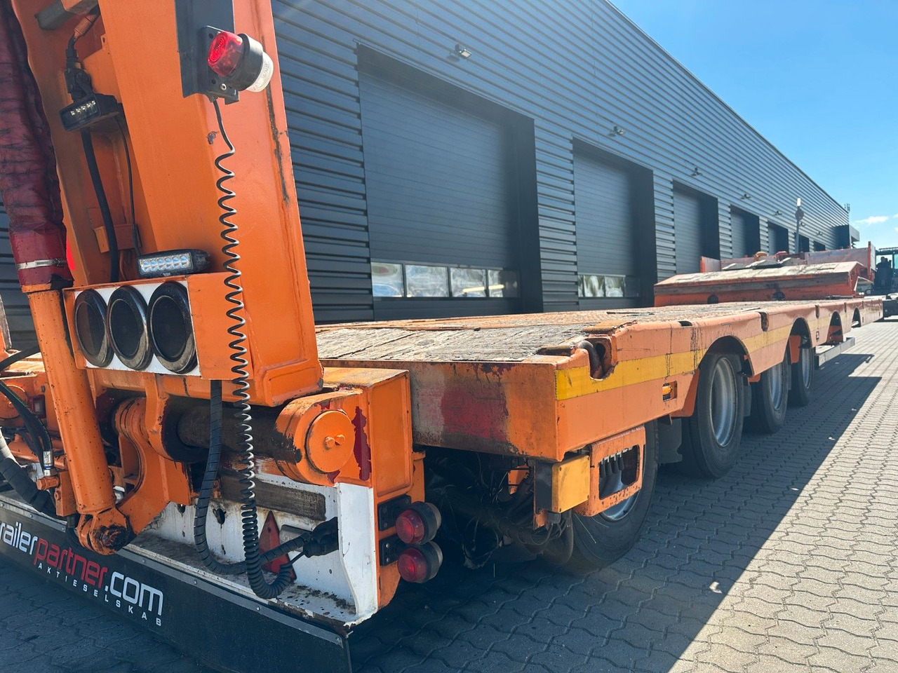 Low loader semi-trailer Faymonville Multimax 4 achs tieflader / Hydr. verbretiterung Faymonville Multimax 4 achs tieflader / Hydr. verbretiterung: picture 9 Low loader semi-trailer Faymonville Multimax 4 achs tieflader / Hydr. verbretiterung Faymonville Multimax 4 achs tieflader / Hydr. verbretiterung: picture 9