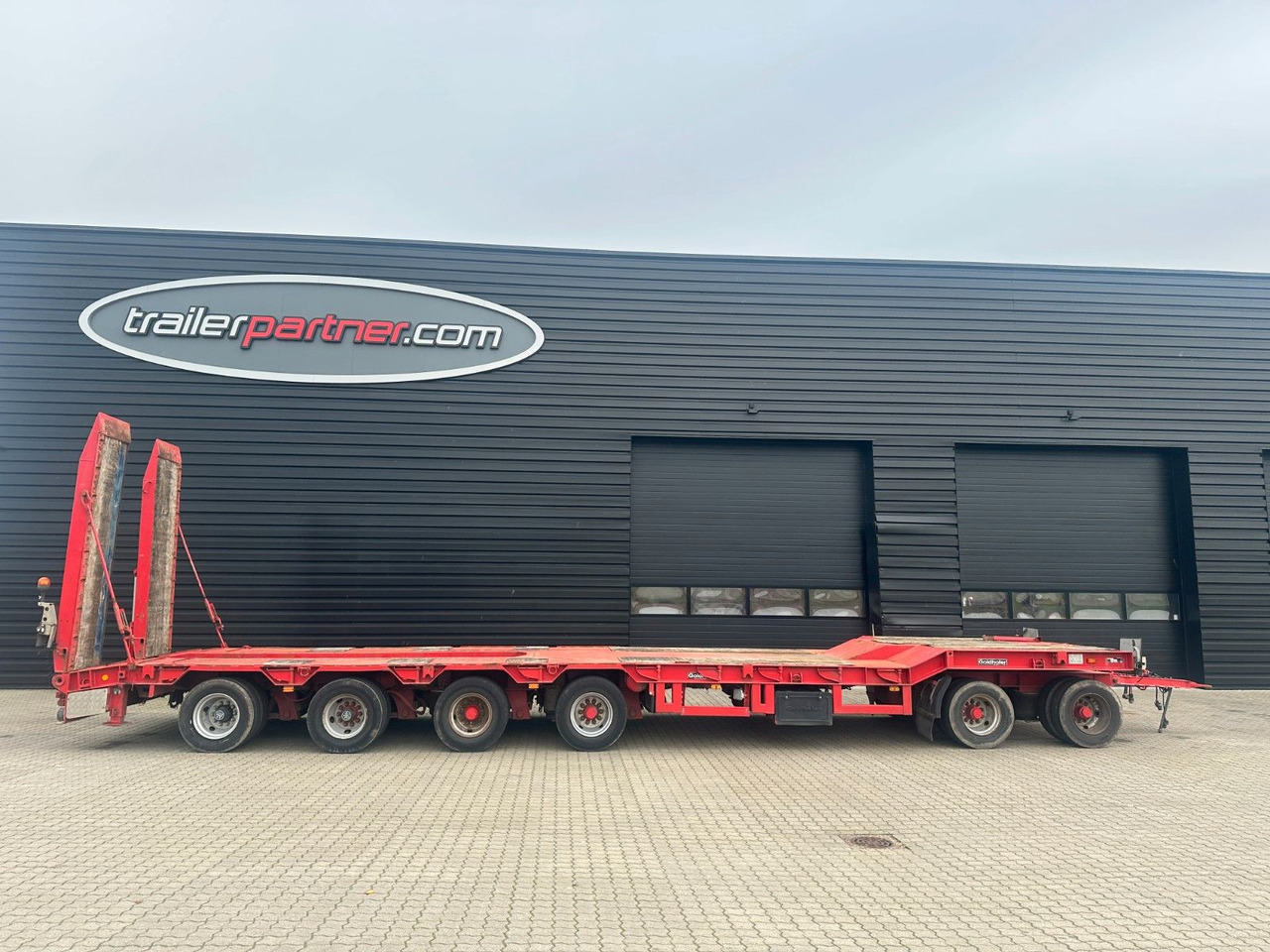 Goldhofer 6 achs anhänger - Low loader trailer: picture 1 Goldhofer 6 achs anhänger - Low loader trailer: picture 1
