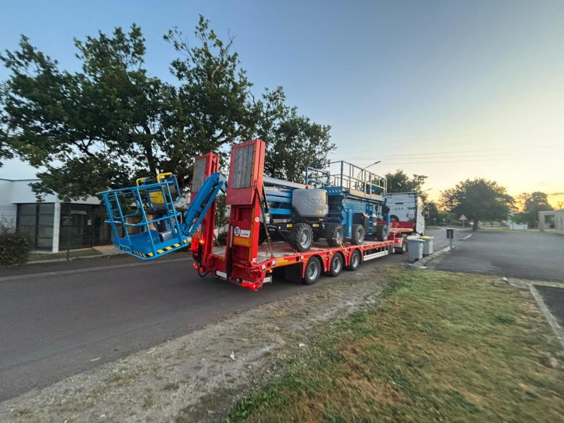 Kässbohrer LOWBED LB3E - Low loader semi-trailer: picture 1 Kässbohrer LOWBED LB3E - Low loader semi-trailer: picture 1