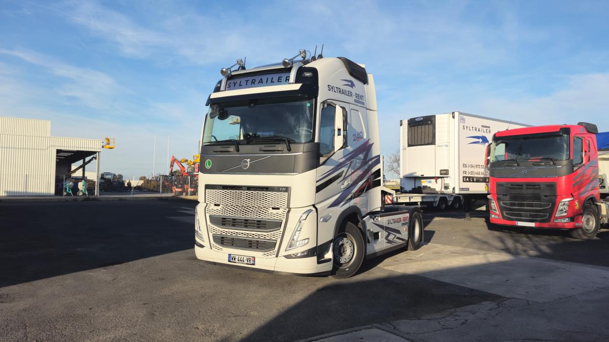 Volvo FH 500 AERO Globetrotter XXL (Location / Rent) - Tractor unit: picture 3 Volvo FH 500 AERO Globetrotter XXL (Location / Rent) - Tractor unit: picture 3