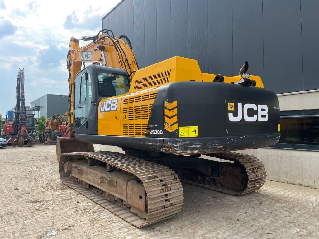 JCB JS300LC -- JS 300 LC - Crawler excavator: picture 4 JCB JS300LC -- JS 300 LC - Crawler excavator: picture 4
