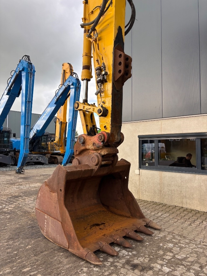 Crawler excavator Komatsu PC 360 LC-11: picture 9