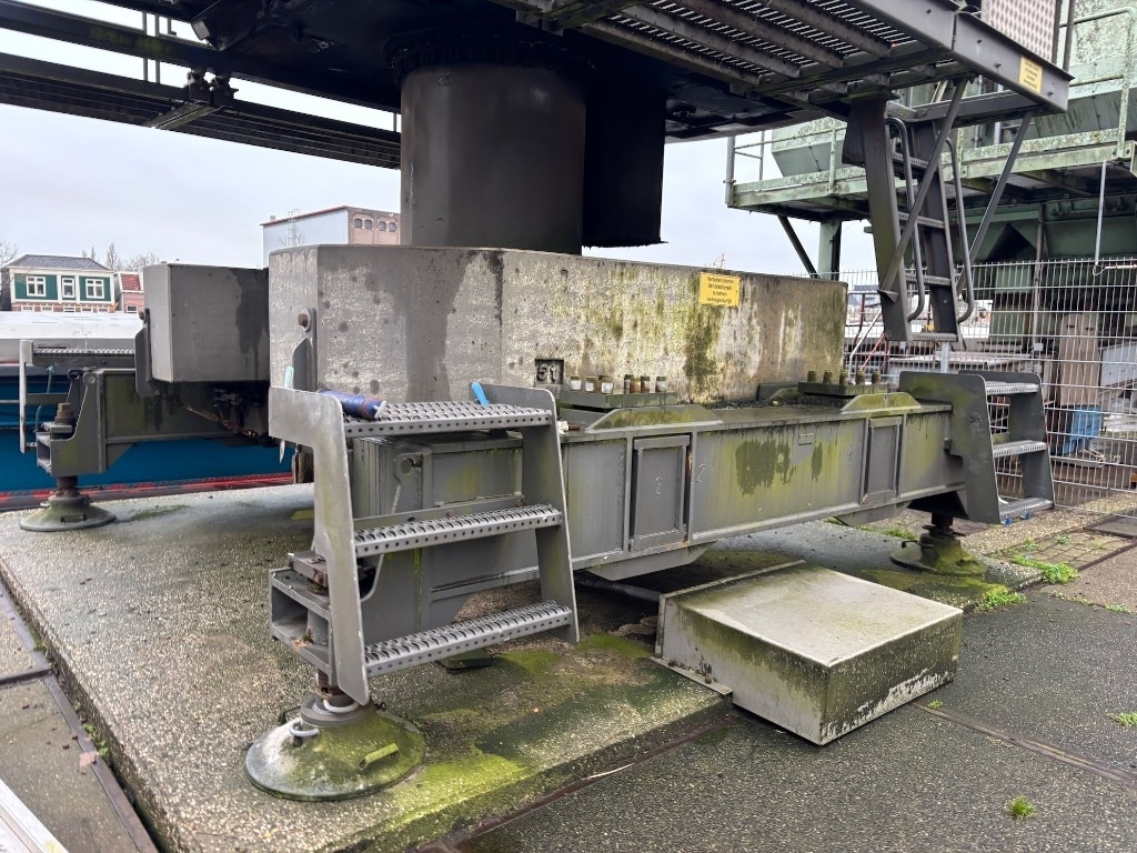 Waste/ Industry handler Sennebogen 830 Electric / 830A: picture 46