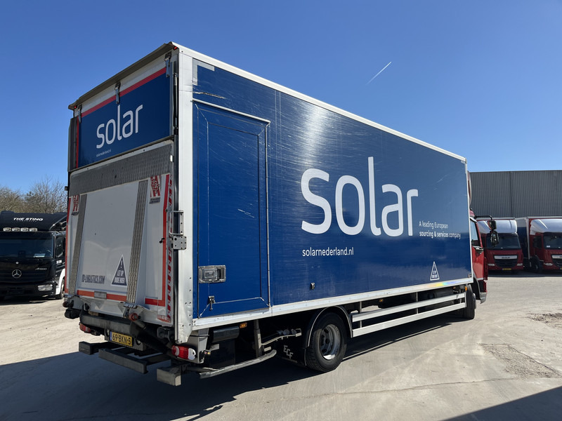 DAF LF 210 FA / 12 Ton / 339 dkm / Box / Loadlift / NL Truck - Box truck: picture 2 DAF LF 210 FA / 12 Ton / 339 dkm / Box / Loadlift / NL Truck - Box truck: picture 2
