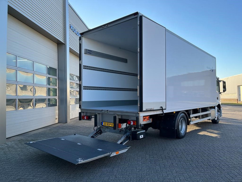 Mercedes-Benz Actros 2124 / Carrier Koeler / Alleen Te Huur -> 013-7200971 - Refrigerator truck: picture 2 Mercedes-Benz Actros 2124 / Carrier Koeler / Alleen Te Huur -> 013-7200971 - Refrigerator truck: picture 2