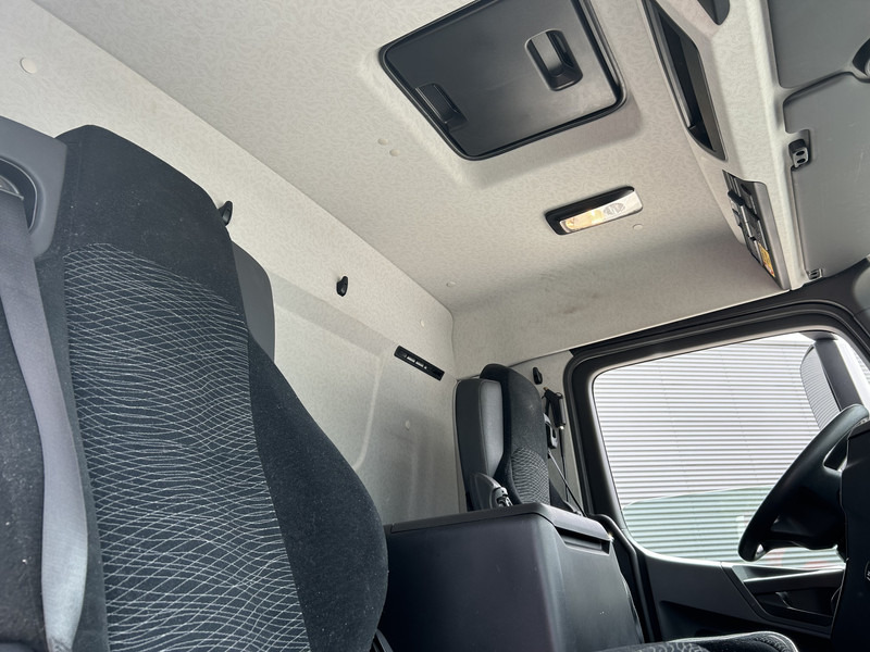 Refrigerator truck Mercedes-Benz Actros 2124 / Carrier Supra 850 -30 gr / Koeler / Laadklep / APK 03-26: picture 6 Refrigerator truck Mercedes-Benz Actros 2124 / Carrier Supra 850 -30 gr / Koeler / Laadklep / APK 03-26: picture 6