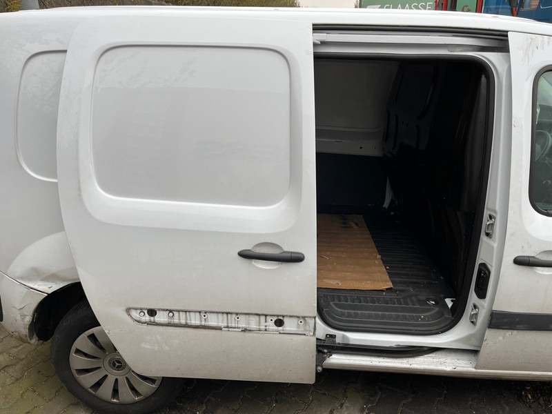 Leasing of Mercedes-Benz Citan 109 CDI / Extra Lang / UNFALL / DAMAGE Mercedes-Benz Citan 109 CDI / Extra Lang / UNFALL / DAMAGE: picture 17