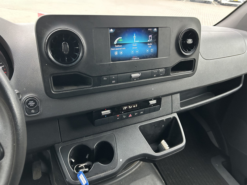 Small van Mercedes-Benz Sprinter 311 2.2 CDI Euro 6D / 137 dkm / L3 H2 / Wrapped / APK TUV 10-26: picture 6 Small van Mercedes-Benz Sprinter 311 2.2 CDI Euro 6D / 137 dkm / L3 H2 / Wrapped / APK TUV 10-26: picture 6