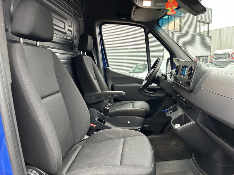 Small van Mercedes-Benz Sprinter 311 2.2 CDI Euro 6D / 137 dkm / L3 H2 / Wrapped / APK TUV 10-26: picture 8 Small van Mercedes-Benz Sprinter 311 2.2 CDI Euro 6D / 137 dkm / L3 H2 / Wrapped / APK TUV 10-26: picture 8