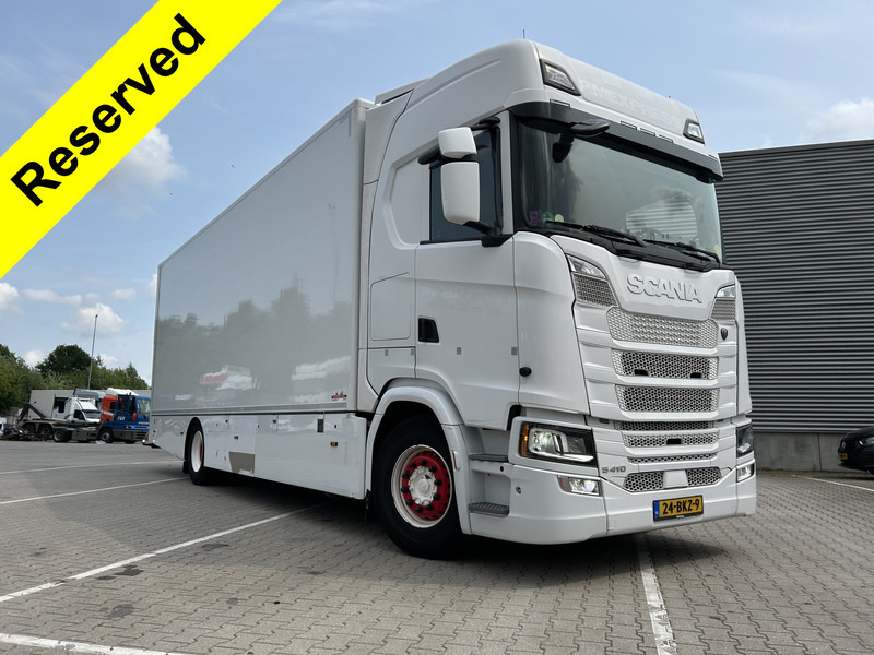 Scania S410 Highline / 491 dkm / Box 8.1 mtr / Laadklep 3000 kg - Box truck: picture 1 Scania S410 Highline / 491 dkm / Box 8.1 mtr / Laadklep 3000 kg - Box truck: picture 1