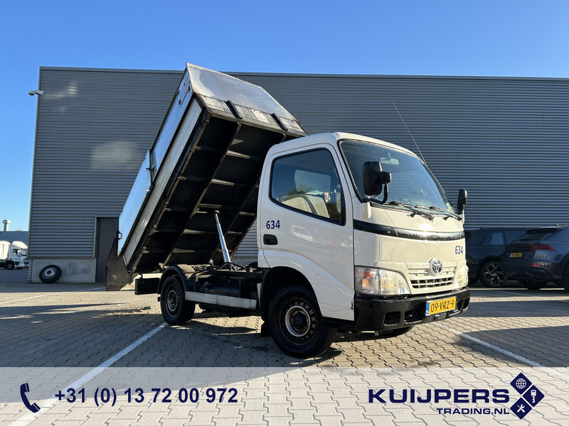 Toyota Dyna 100 3.0 D-4D / Kipper - Tipper / Blad - Bald / APK TUV 07-26 - Tipper van: picture 1 Toyota Dyna 100 3.0 D-4D / Kipper - Tipper / Blad - Bald / APK TUV 07-26 - Tipper van: picture 1