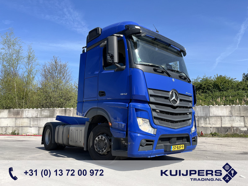 Mercedes-Benz Actros 1842 Streamspace / 871 dkm / 2 Tanks / NL Truck - Tractor unit: picture 1 Mercedes-Benz Actros 1842 Streamspace / 871 dkm / 2 Tanks / NL Truck - Tractor unit: picture 1