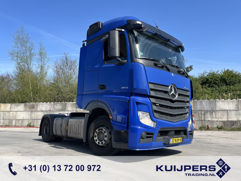 Mercedes-Benz Actros 1842 Streamspace / 897 dkm / 2 Tanks / NL Truck - Tractor unit: picture 1 Mercedes-Benz Actros 1842 Streamspace / 897 dkm / 2 Tanks / NL Truck - Tractor unit: picture 1