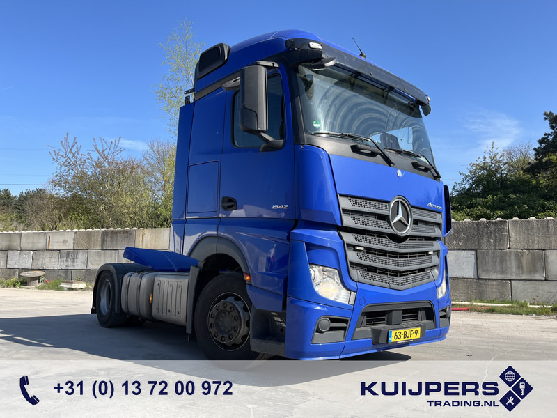 Tractor unit Mercedes-Benz Actros 1842 Streamspace / 933 dkm / 2 Tanks / NL Truck: picture 1