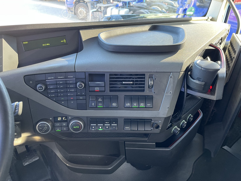 Tractor unit Volvo FH 420 Globetrotter / 874 dkm / 2 Tanks / VEB+ /  APK TUV 07-25: picture 6