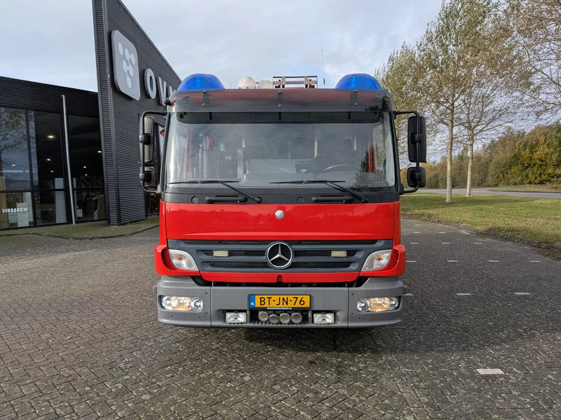 Fire truck Mercedes-Benz: picture 17 Fire truck Mercedes-Benz: picture 17