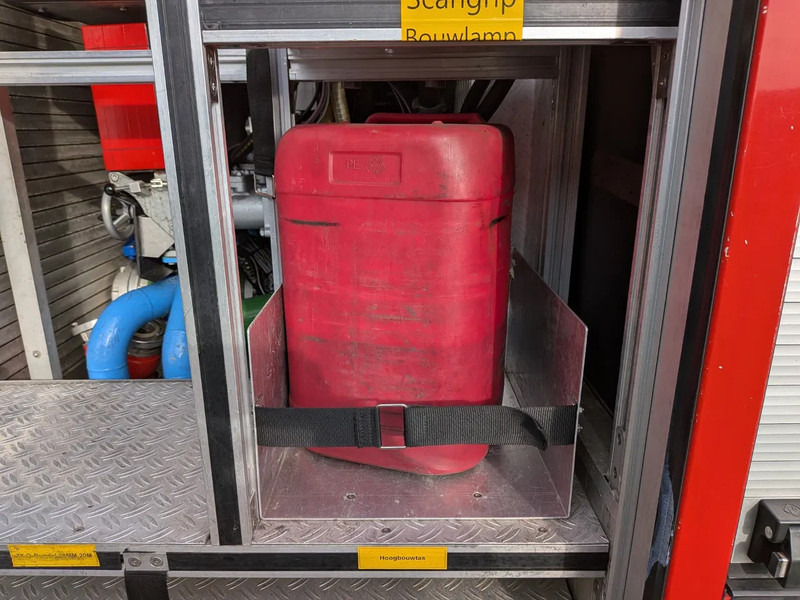 Fire truck Mercedes-Benz: picture 20 Fire truck Mercedes-Benz: picture 20