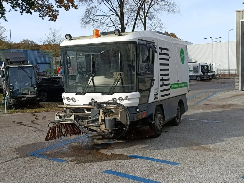 Ravo 540 - Road sweeper: picture 2 Ravo 540 - Road sweeper: picture 2